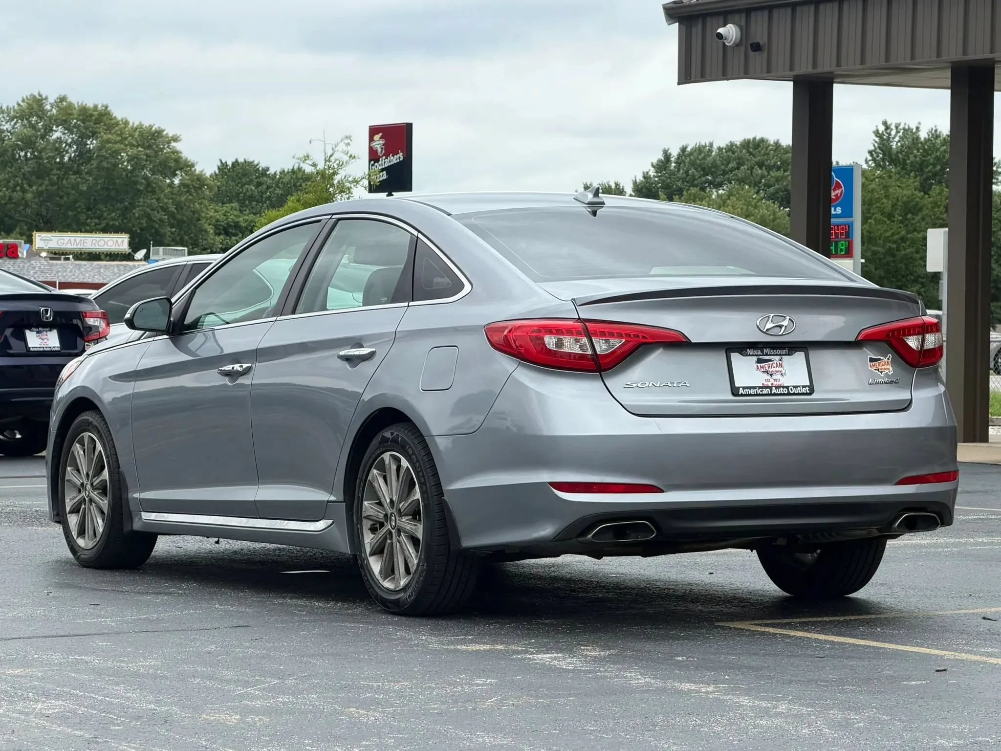 Used 2017 Hyundai Sonata Limited FWD image 8