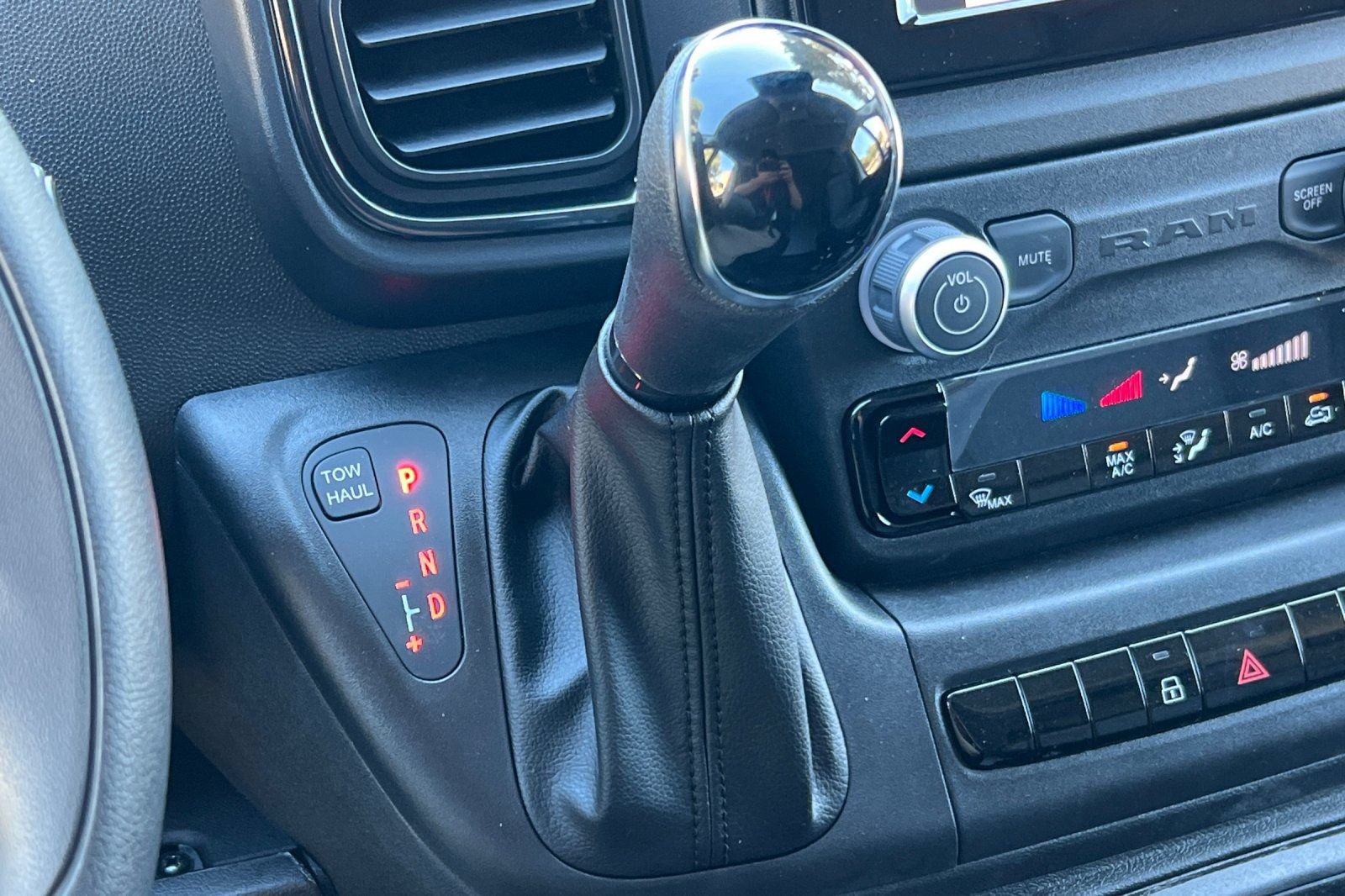 New 2026 RAM ProMaster 2500 FWD image 19