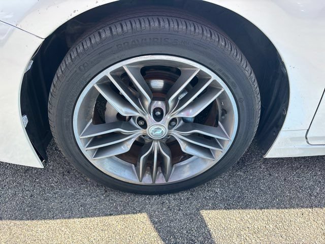 Used 2012 Lexus CT 200h Premium w/ Premium Audio Pkg FWD image 9