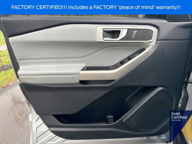 Used 2023 Ford Explorer XLT w/ Equipment Group 202A AWD/4WD image 27