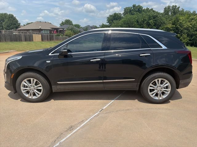 Certified 2025 Cadillac XT5 Luxury FWD image 2