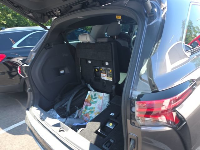 Used 2022 Toyota Sienna XSE w/ XSE Plus Package FWD image 12