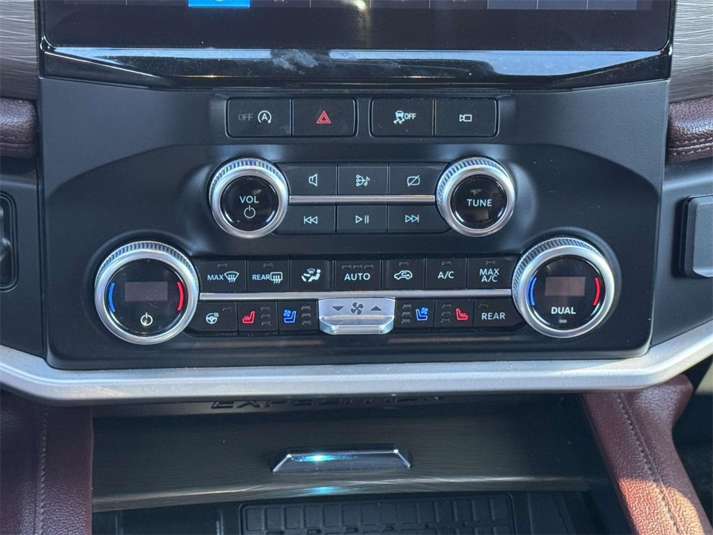 Used 2024 Ford Expedition Max Limited image 5