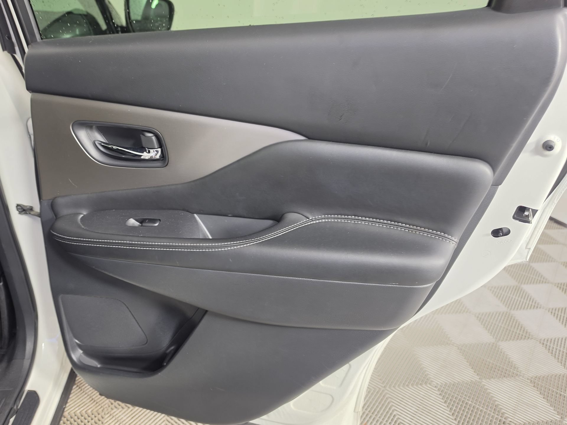Used 2019 Nissan Murano SV w/ Cargo Package FWD image 32