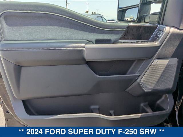 Certified 2024 Ford F250 Lariat w/ Lariat Ultimate Package AWD/4WD image 10
