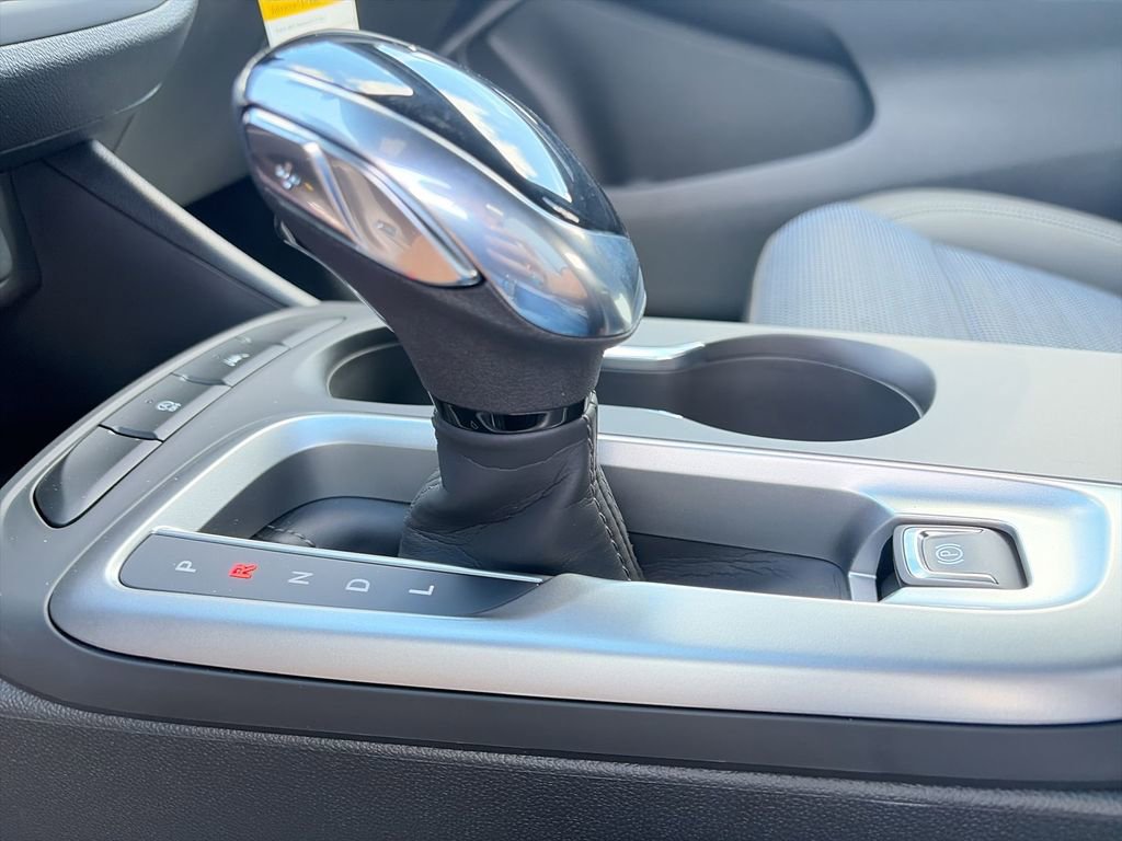 New 2026 Buick Envista Sport Touring FWD image 21