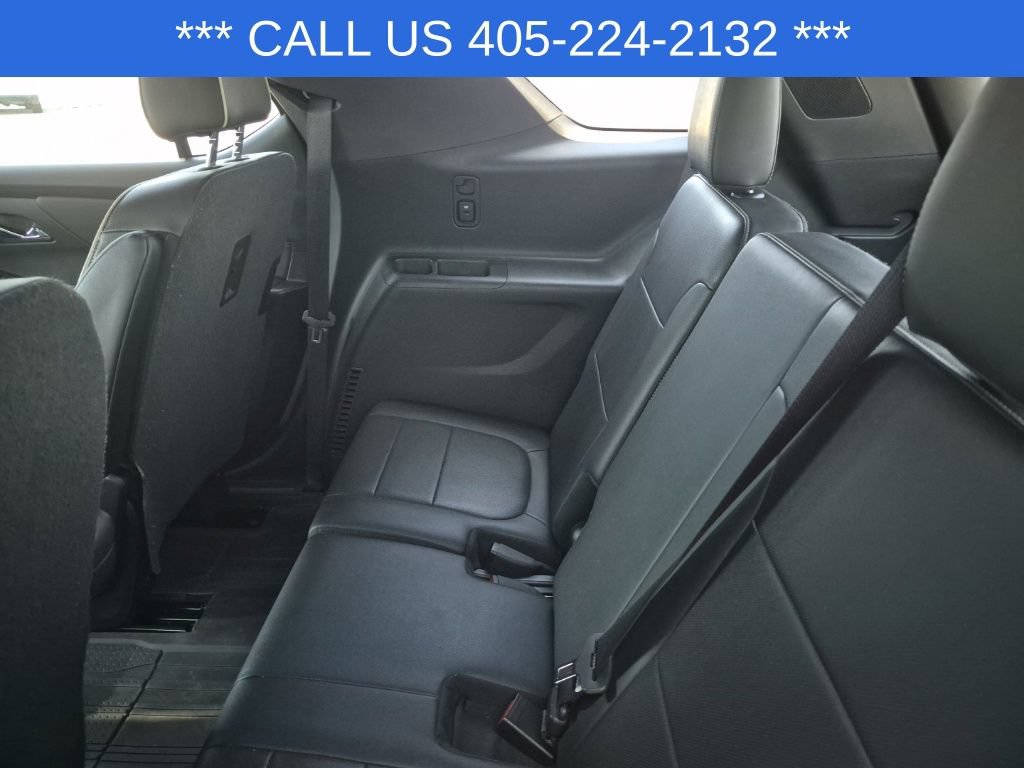 Used 2023 Chevrolet Traverse Premier w/ Redline Edition FWD image 24