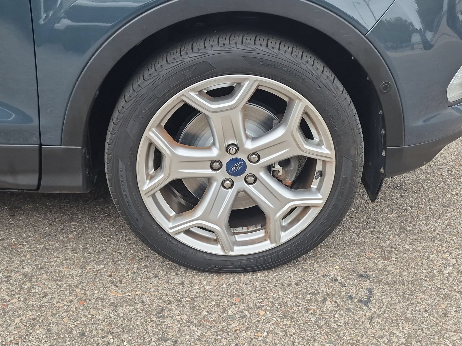 Used 2019 Ford Escape Titanium AWD/4WD image 15
