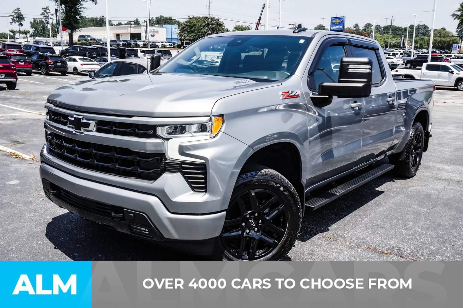 Used 2024 Chevrolet Silverado 1500 RST AWD/4WD image 2