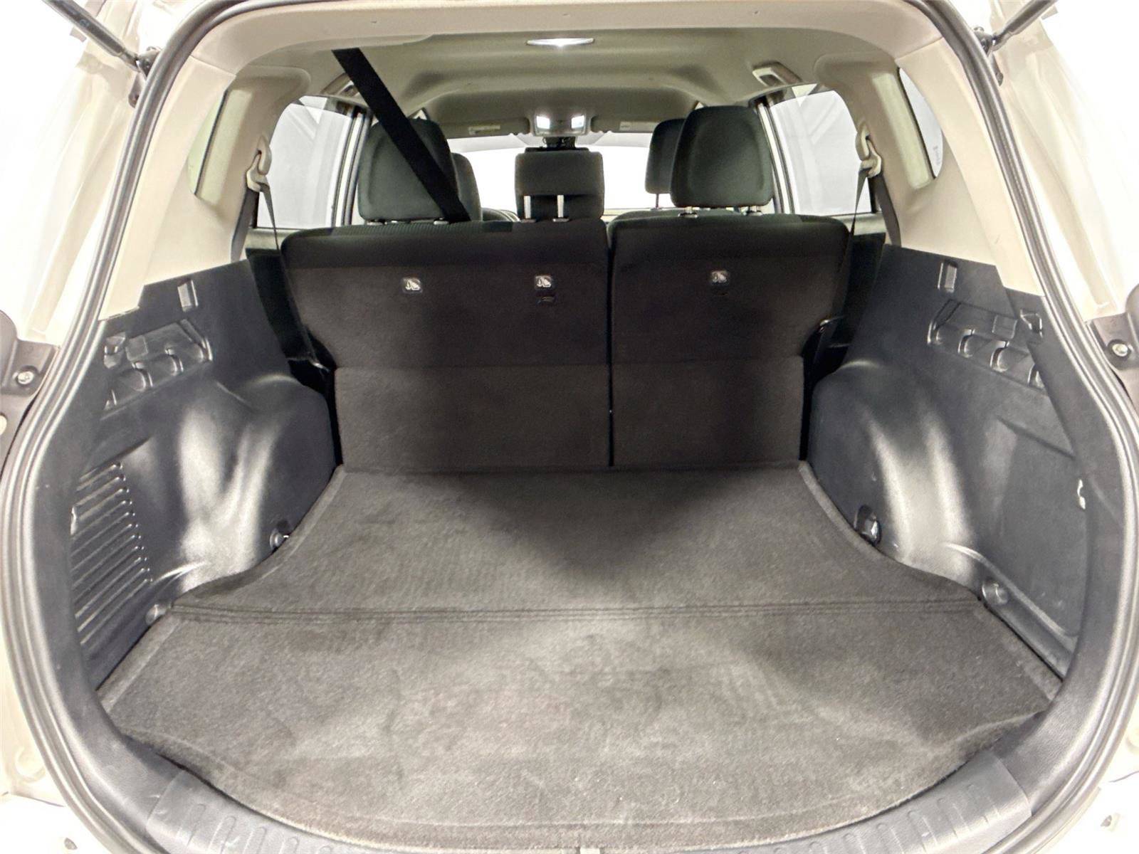 Used 2018 Toyota RAV4 LE FWD image 49