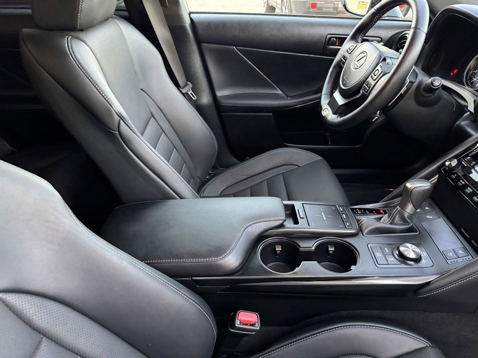 Used 2025 Lexus IS 350 F Sport image 8