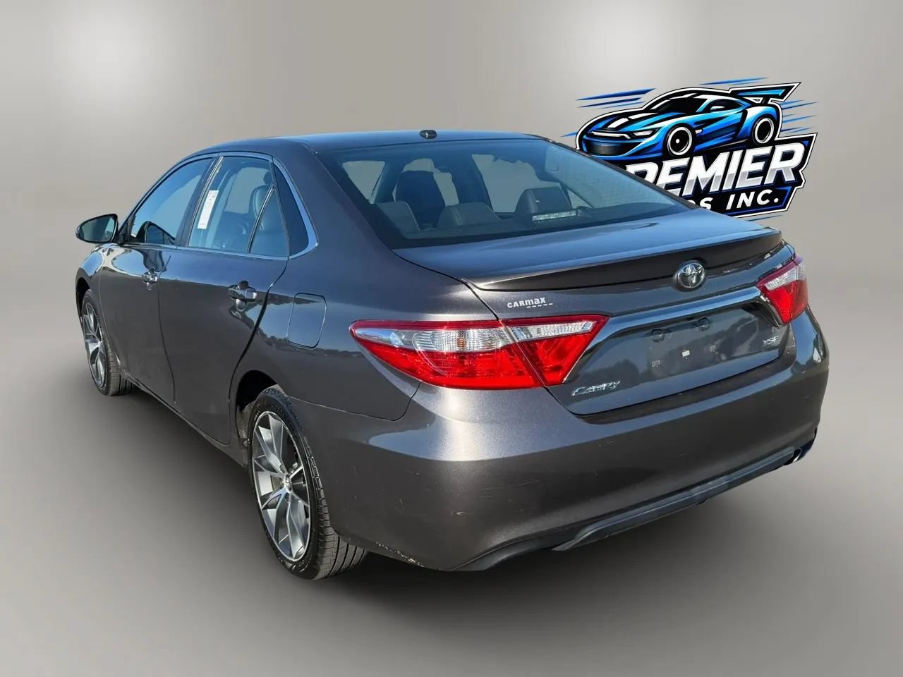 Used 2016 Toyota Camry XSE w/ Moonroof Package FWD image 4