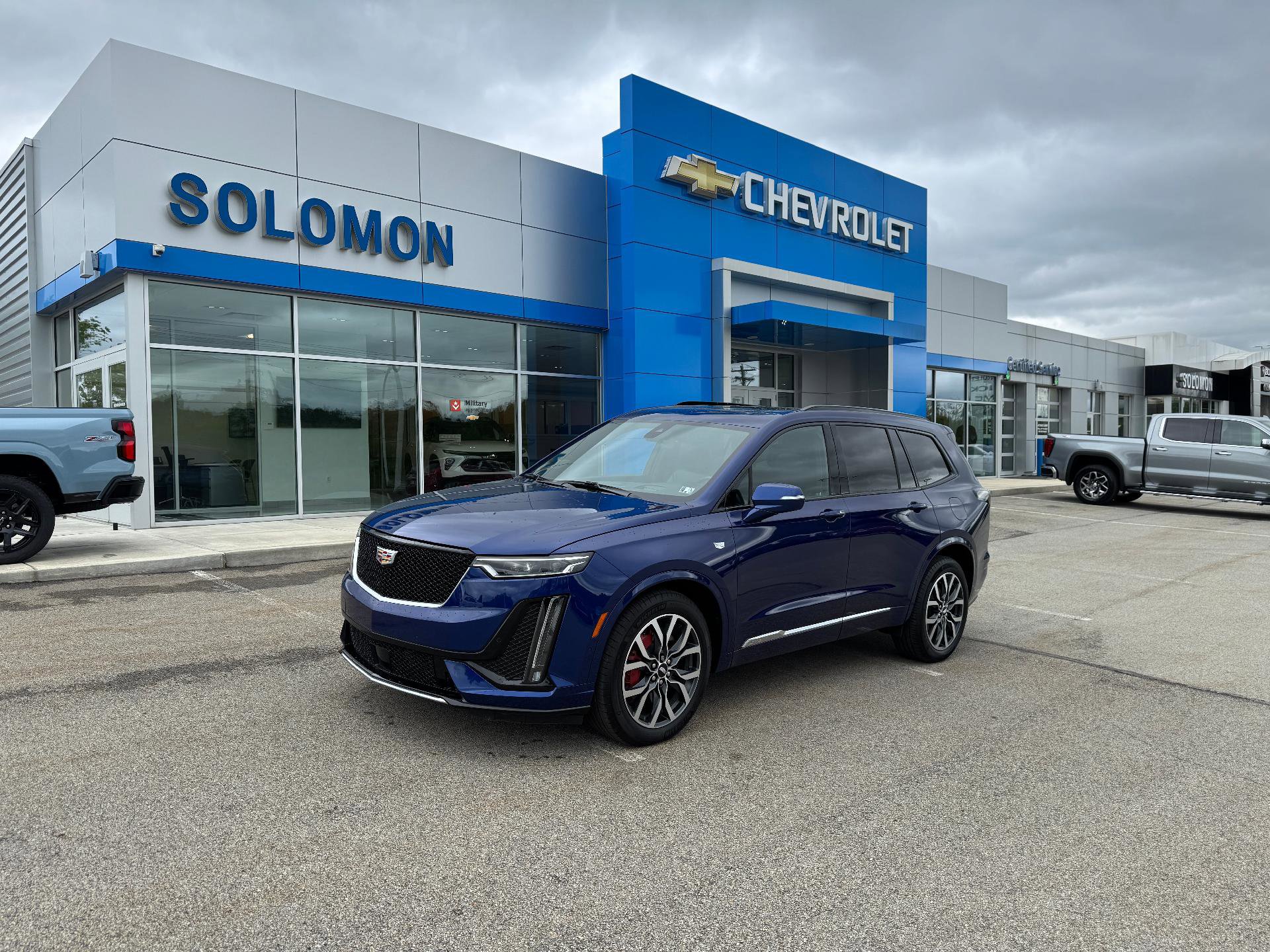 Used 2025 Cadillac XT6 Sport w/ Platinum Package image 1