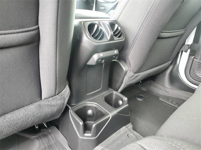 New 2023 Jeep Gladiator Willys image 11