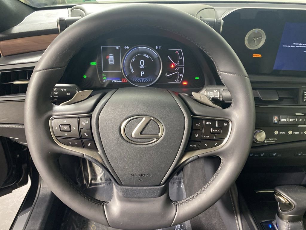 Certified 2023 Lexus ES 300h w/ Premium Package image 15