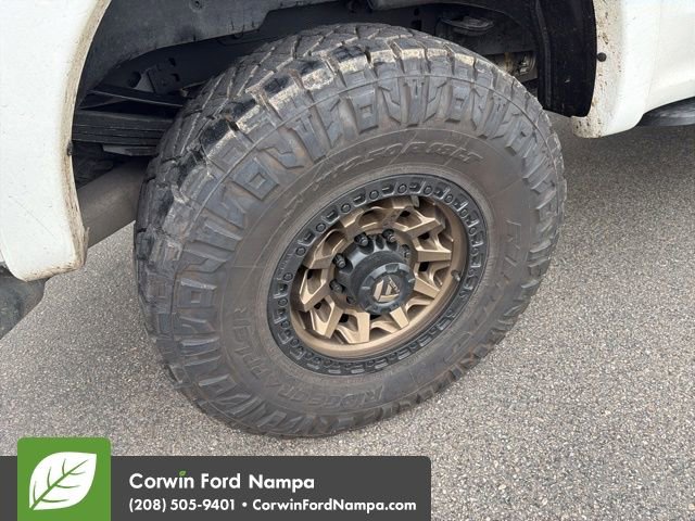 Used 2021 Ford F350 Lariat image 13