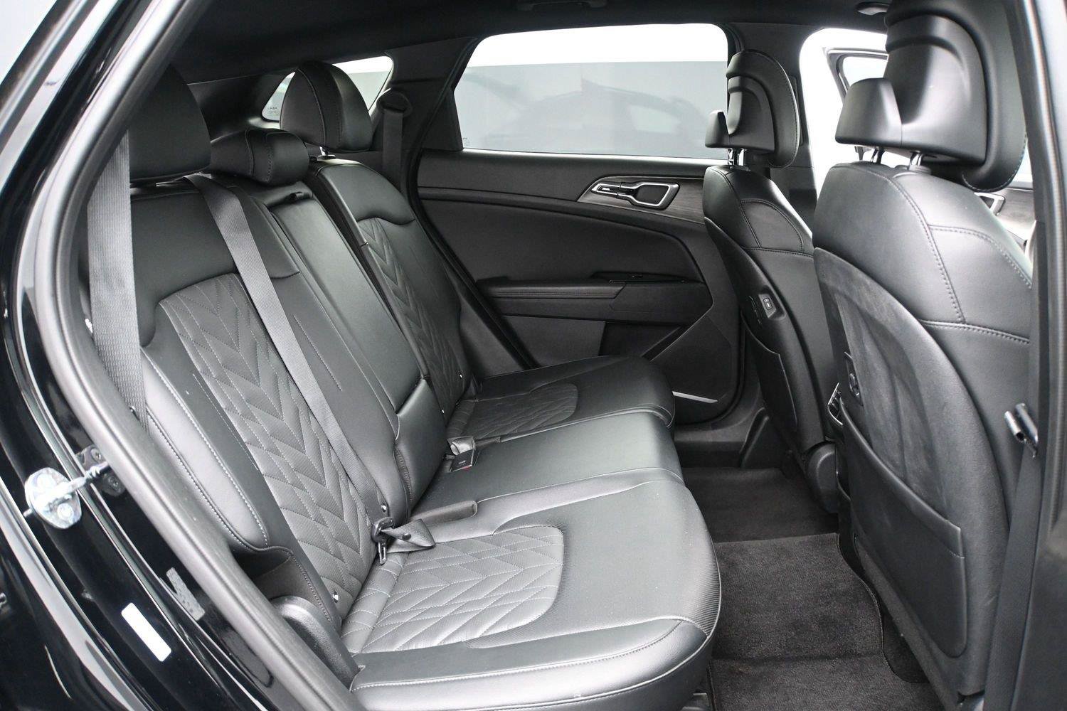 Used 2024 Kia Sportage X-Line w/ X-Line Premium Package AWD/4WD image 16