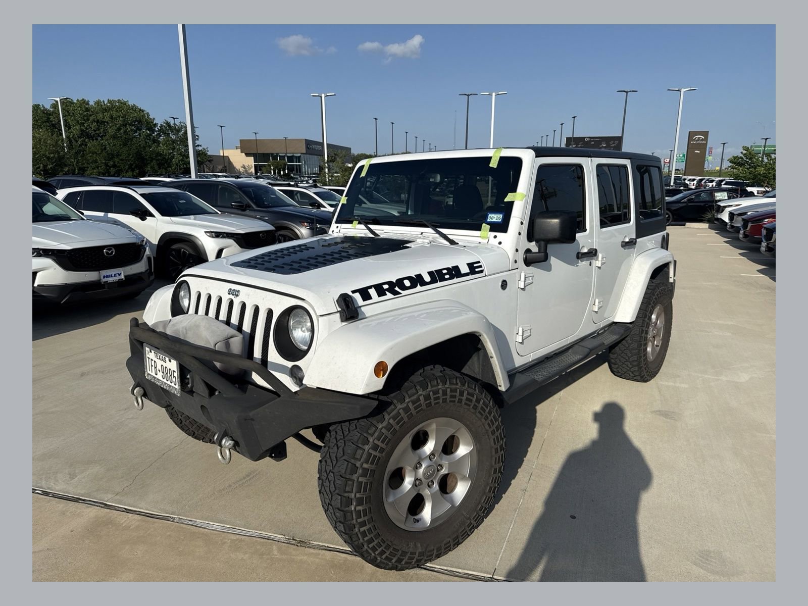 Used 2015 Jeep Wrangler Unlimited Sahara w/ Connectivity Group AWD/4WD image 1