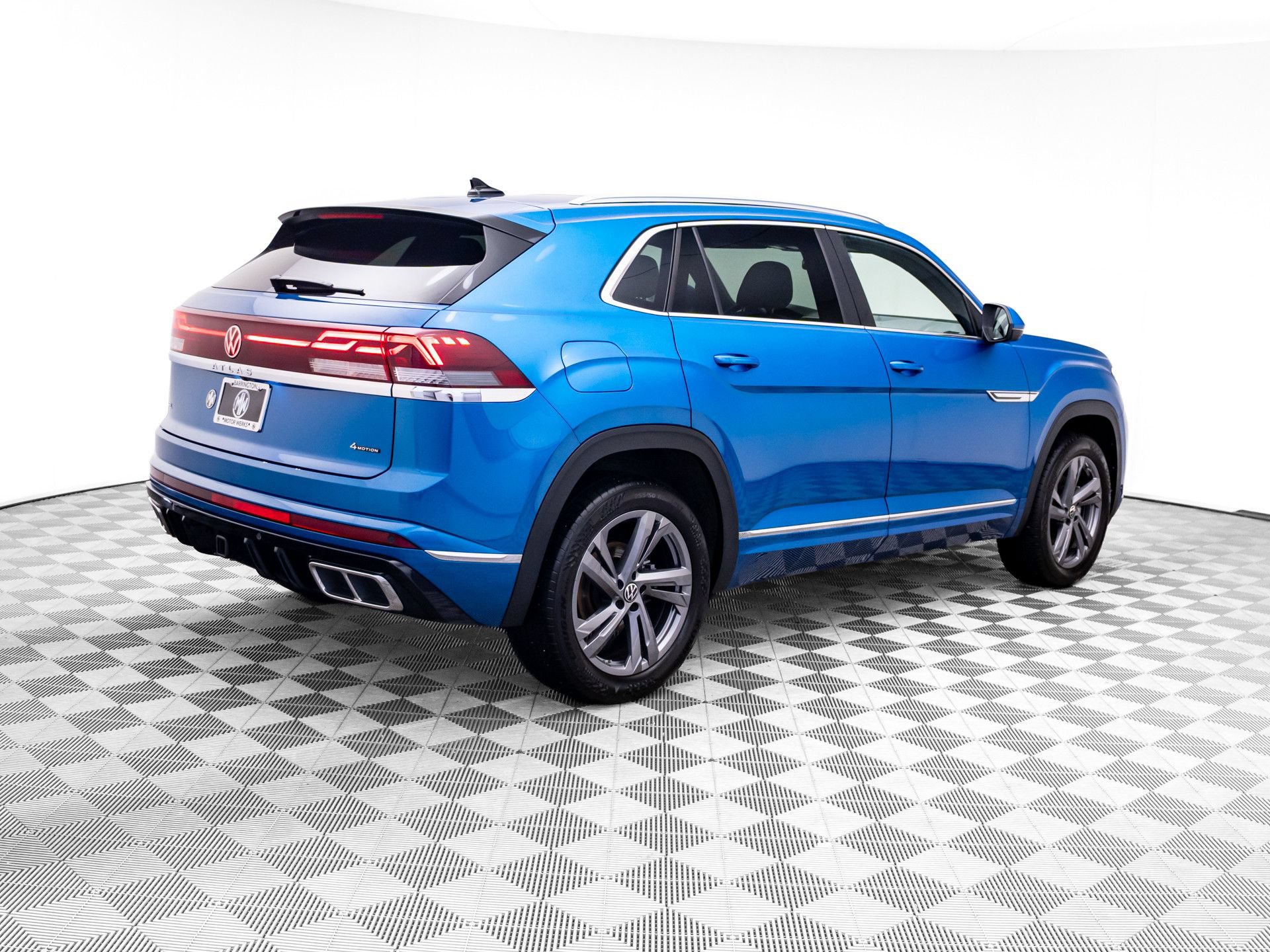 Used 2024 Volkswagen Atlas Cross Sport SEL R-Line AWD/4WD image 5