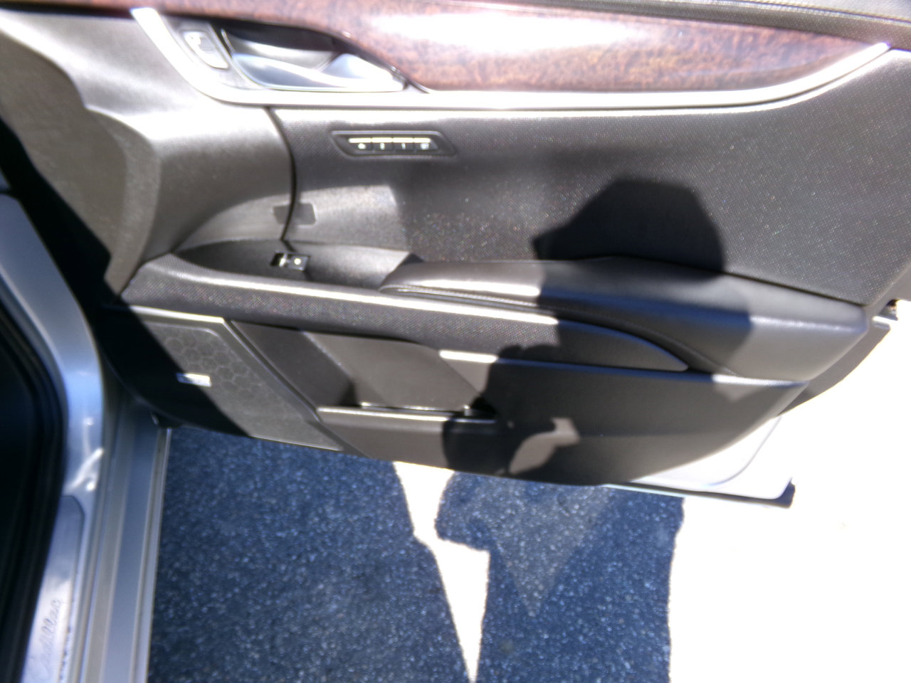 Used 2014 Cadillac XTS Luxury image 22