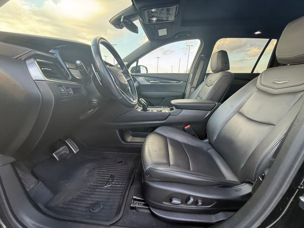 Certified 2024 Cadillac XT6 Sport w/ LPO, Floor Liner Package image 20