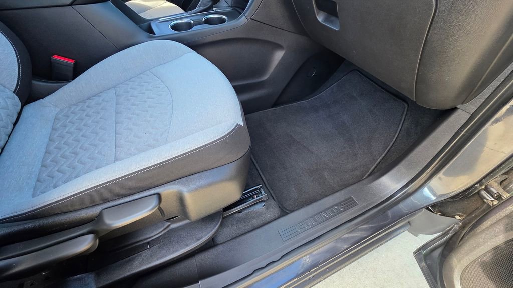 Used 2022 Chevrolet Equinox LS w/ LS Convenience Package image 15