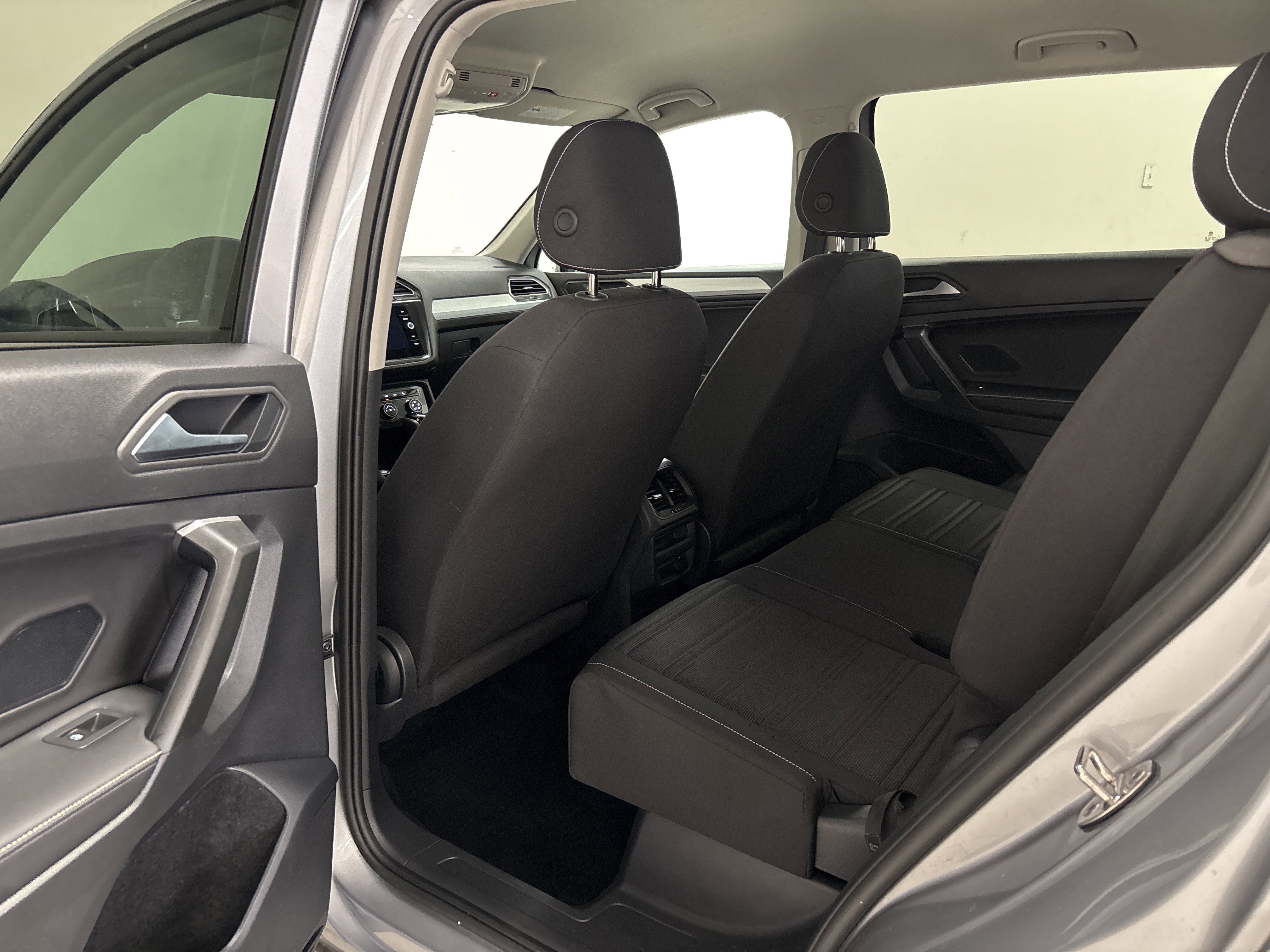 Used 2024 Volkswagen Tiguan S FWD image 19