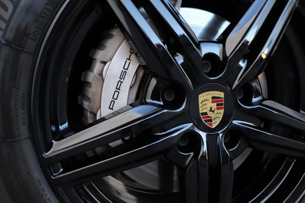 Used 2018 Porsche Cayenne S image 85