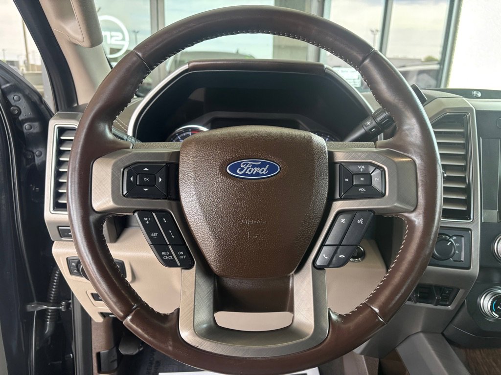 Used 2019 Ford F250 Limited AWD/4WD image 9