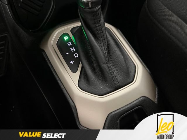 Used 2015 Jeep Renegade Sport w/ Power & Air Group FWD image 12