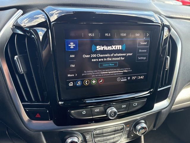 Used 2023 Chevrolet Traverse LT FWD image 21