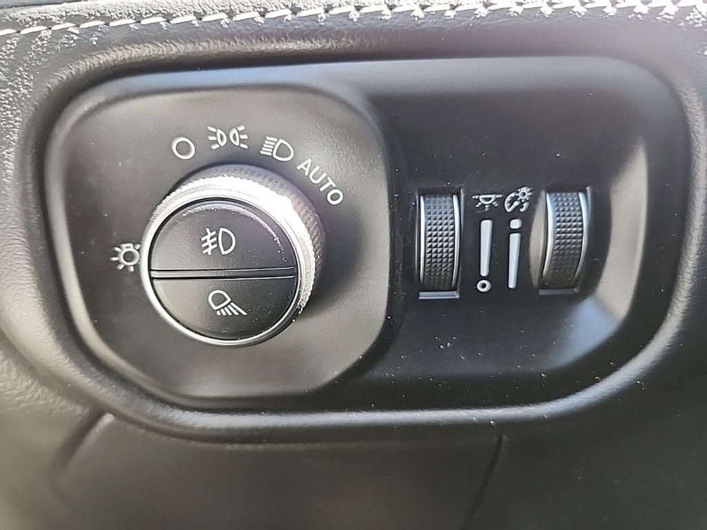 Used 2022 RAM 2500 Limited AWD/4WD image 14