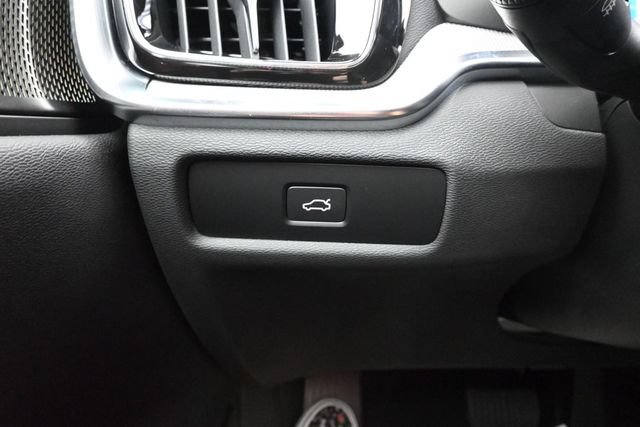 Used 2024 Volvo S60 B5 Plus w/ Climate Package FWD image 28
