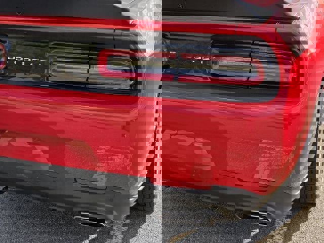 Used 2018 Dodge Challenger R/T Plus image 31