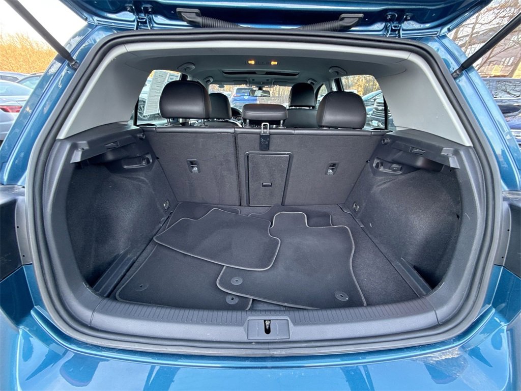 Used 2021 Volkswagen Golf 4-Door image 20