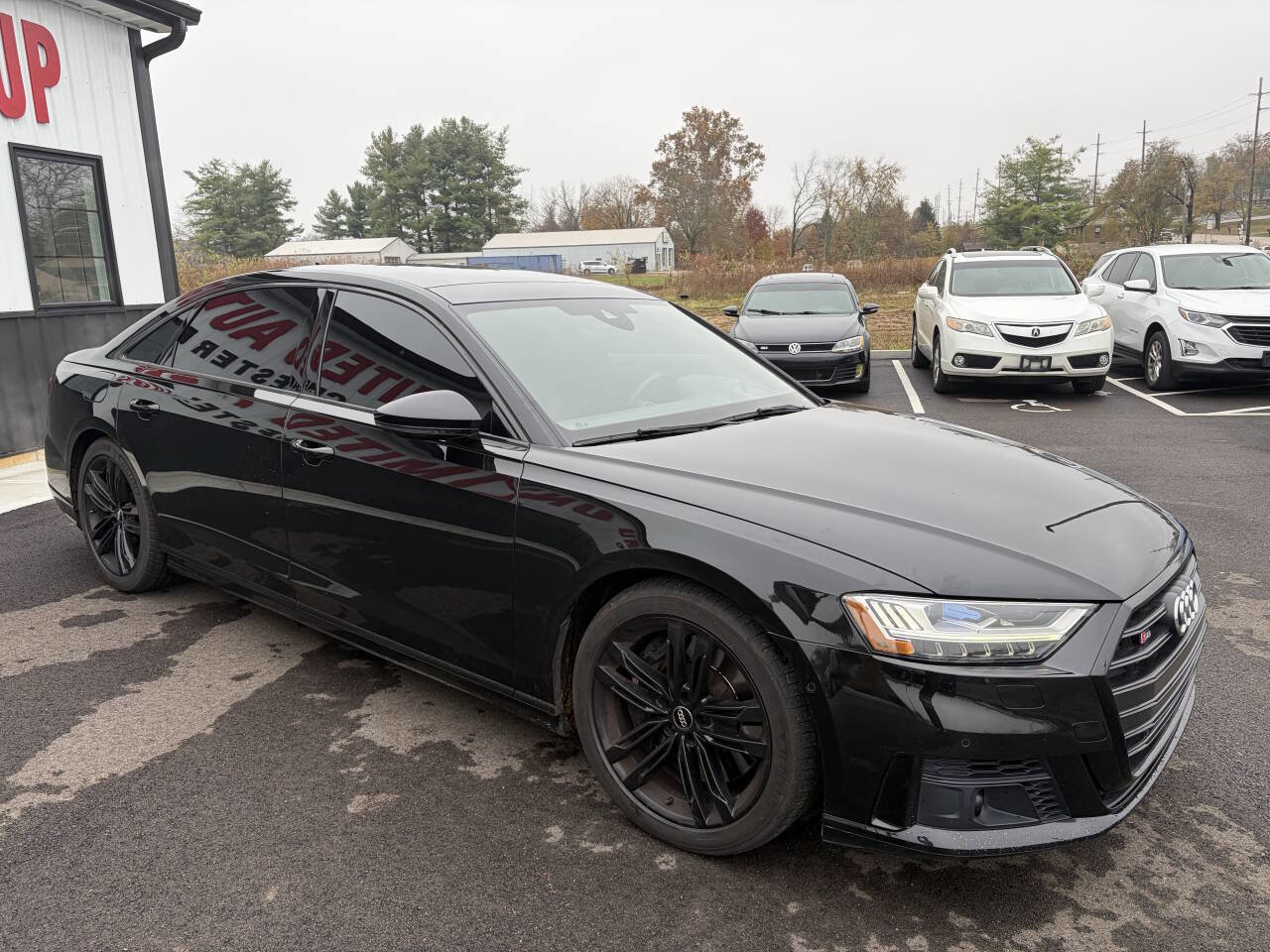 Used 2020 Audi S8 L image 5