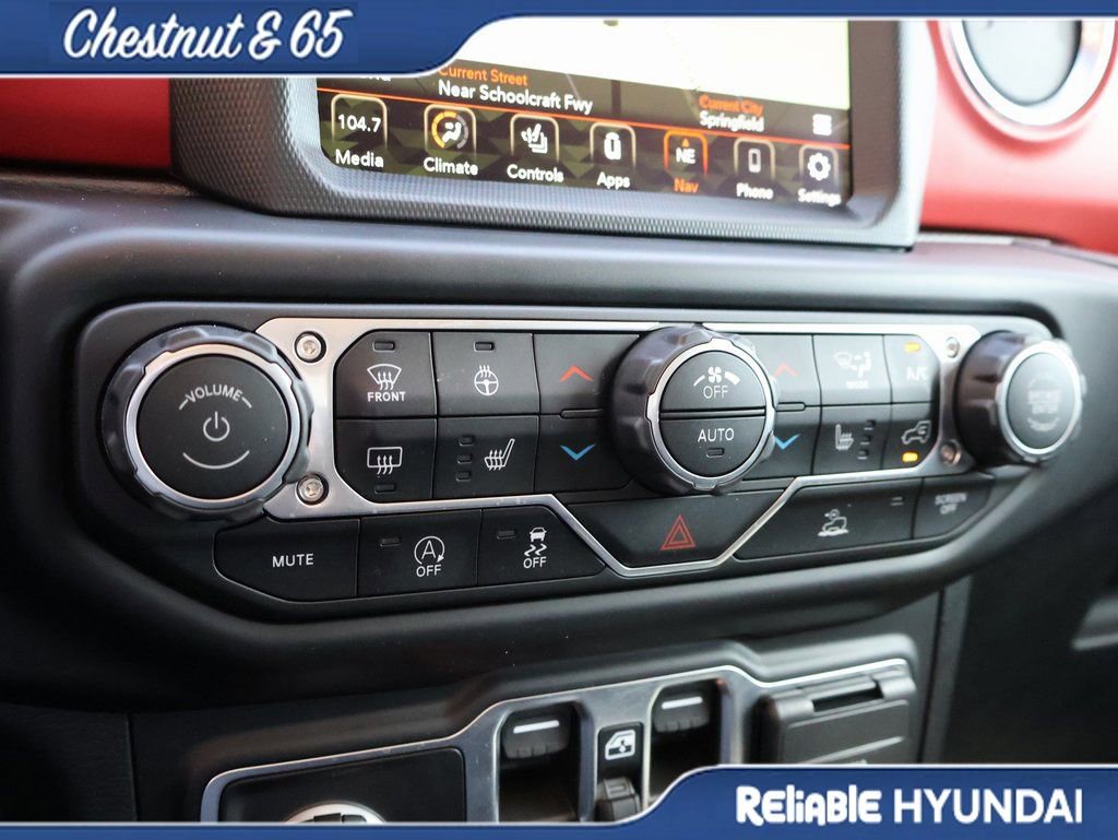 Used 2023 Jeep Wrangler Unlimited Rubicon w/ Cold Weather Group image 37