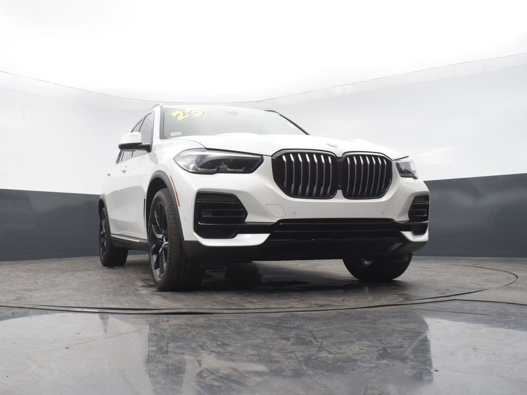 Used 2023 BMW X5 xDrive40i w/ Premium Package image 47