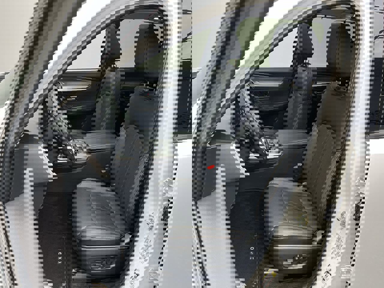 Certified 2025 MAZDA CX-90 Plug-In Hybrid w/Premium Sport image 11