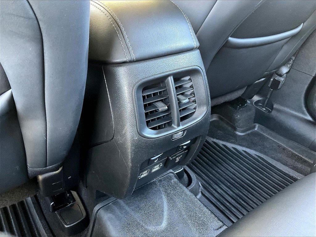 Used 2021 Jeep Cherokee Limited w/ Elite Package image 28