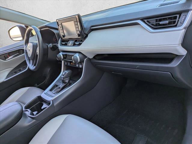 Certified 2020 Toyota RAV4 XLE Premium image 22