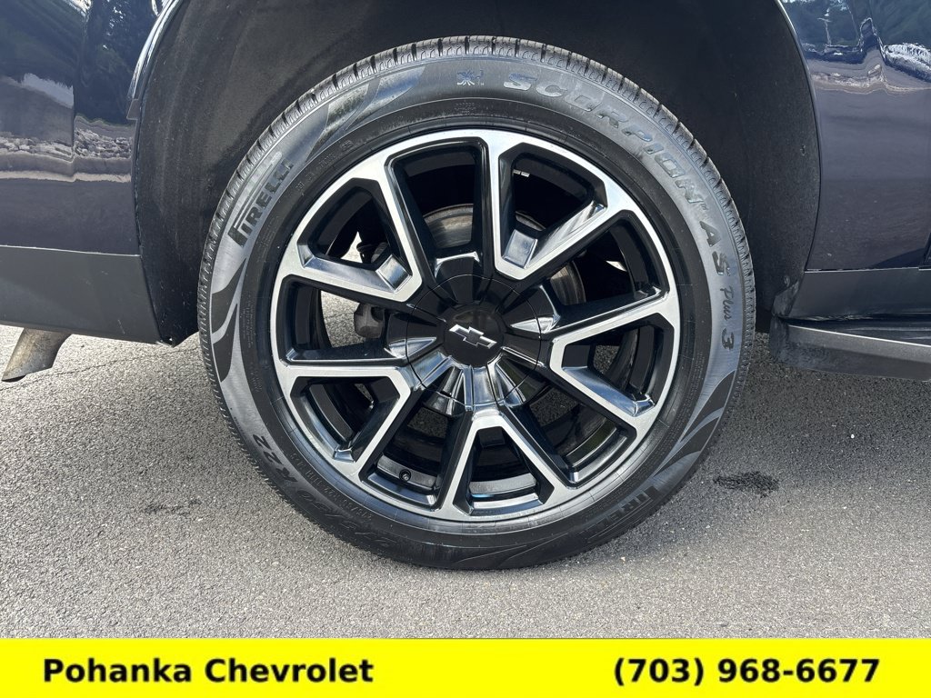 Used 2021 Chevrolet Suburban RST w/ Luxury Package AWD/4WD image 32
