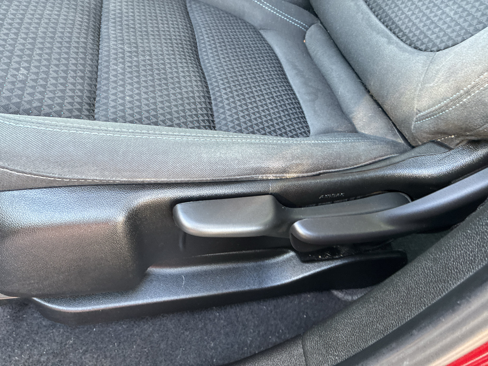 Used 2022 Chevrolet Bolt EUV LT FWD image 19