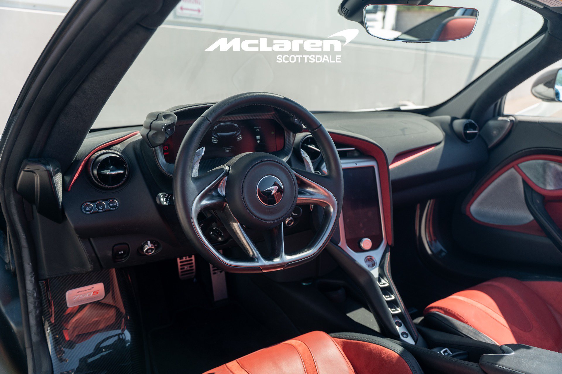 Used 2024 McLaren 750S Spider RWD image 14