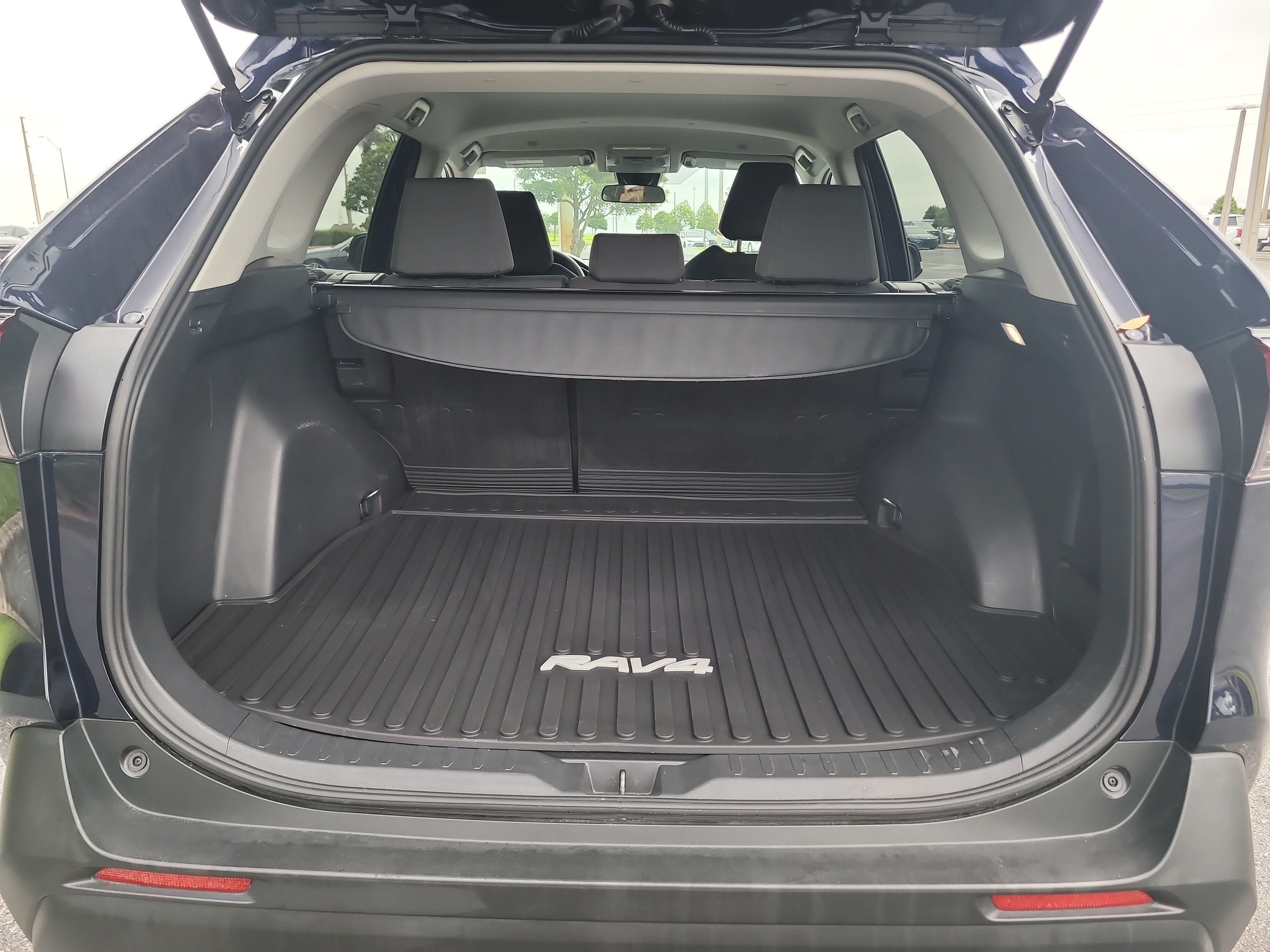 Certified 2024 Toyota RAV4 XLE AWD/4WD image 11