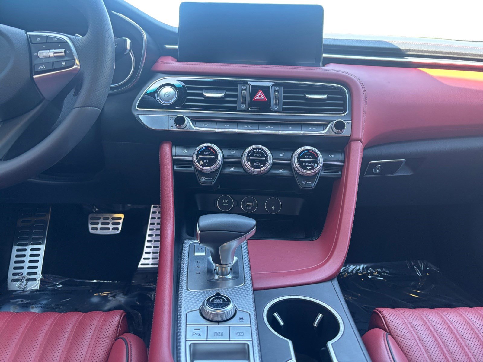 Used 2023 Genesis G70 2.0T w/ Sport Prestige Package RWD image 11