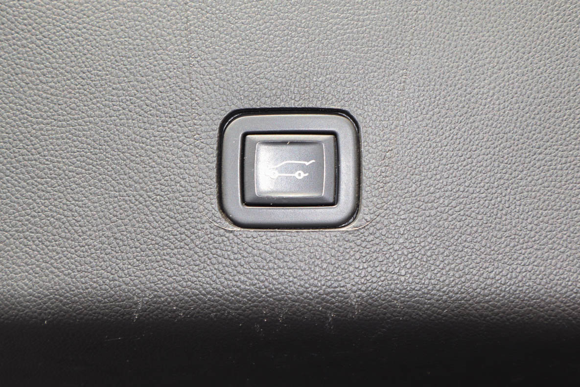 Used 2023 Chevrolet Traverse LT image 19