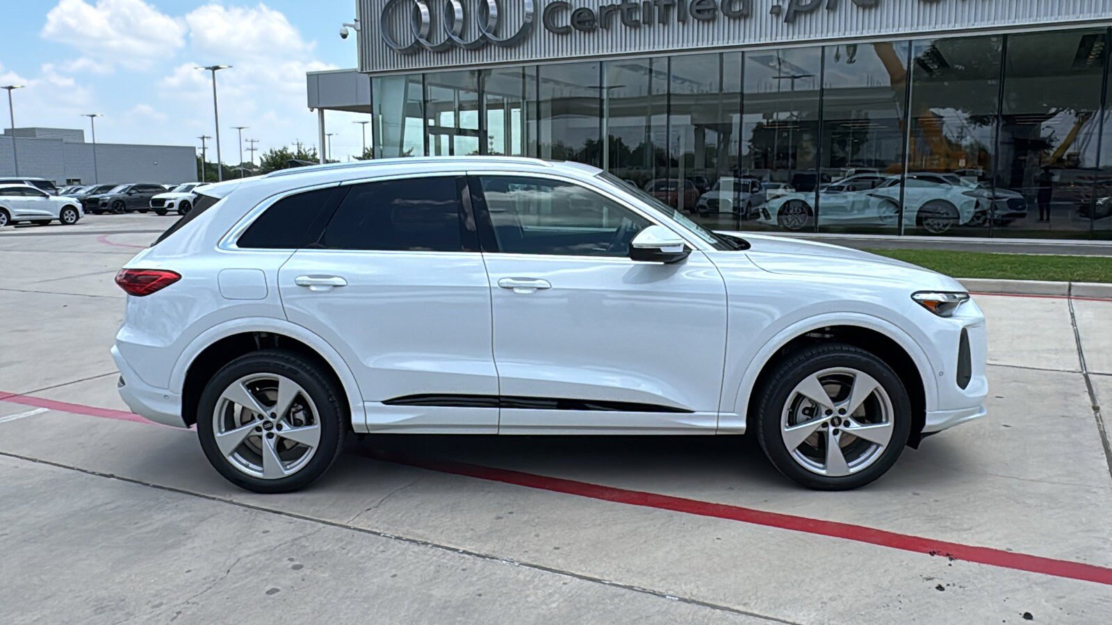 New 2026 Audi Q5 Premium Plus AWD/4WD image 7