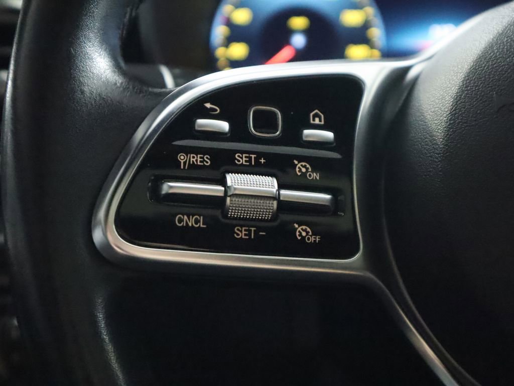 Used 2020 Mercedes-Benz C 300 Sedan image 11