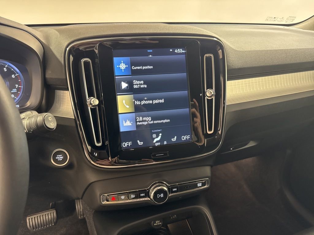 Used 2019 Volvo XC40 T5 Momentum image 13